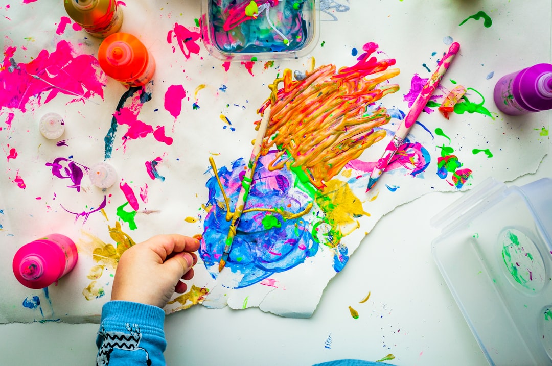 Kids Arts & Crafts Class - Photo 1