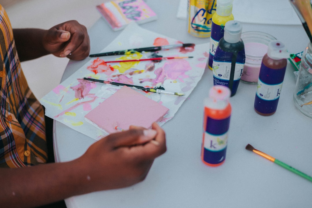 Kids Arts & Crafts Class - Saturday Sessions - Photo 1