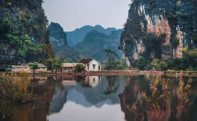 Exploring Ninh Binh, Vietnam with teenagers and dogs!