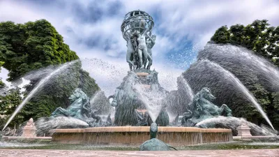 Outdoors Playdate at Jardin du Luxembourg, France